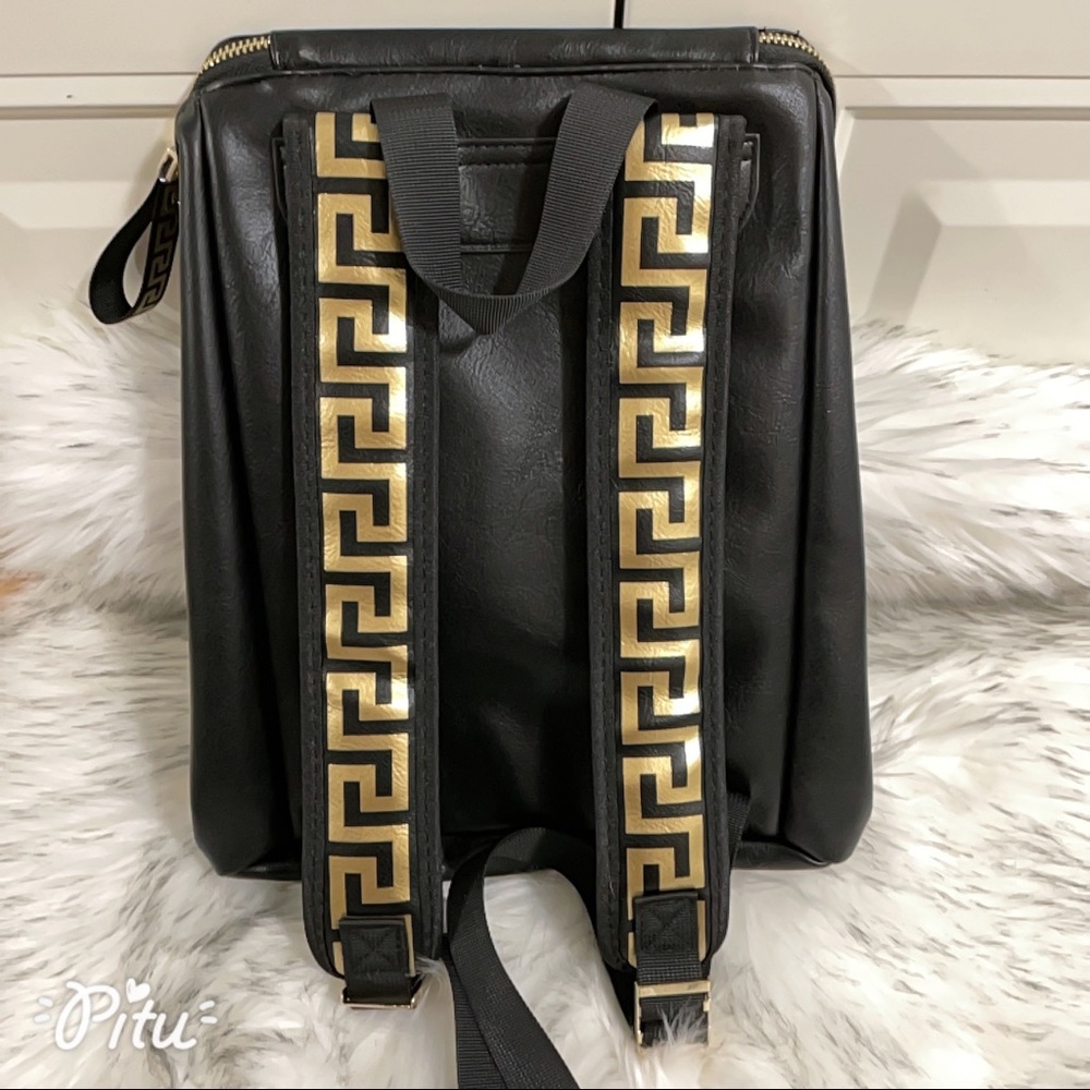 VERSACE GIFT SET - BRIGHT CRYSTAL PERFUME/ SUMMER BACKPACK- limited edition - Picture 7 of 15